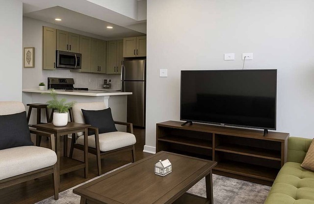 Well-Furnished 3-Bedroom Apt