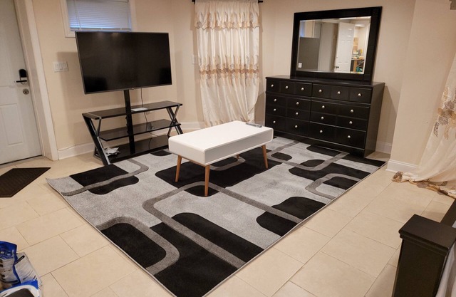 Well furnished studio