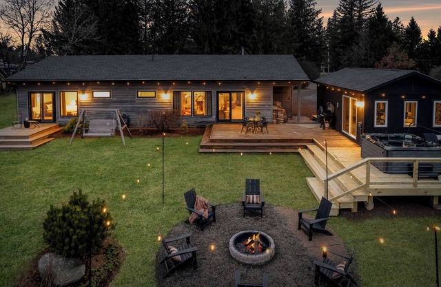 Wellness Retreat with Hot Tub, Gym, Cold Plunge, Office