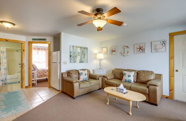 Wells Vacation Rental ~ 1 Mi to Beach Access!