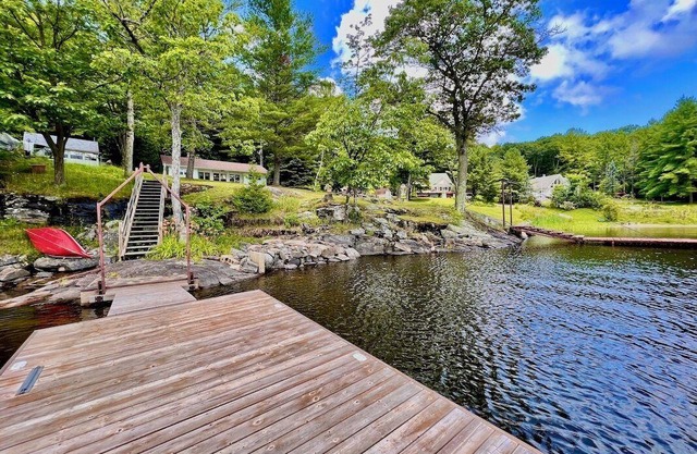 WesFranOl Cottage on Three Mile Lake in Muskoka