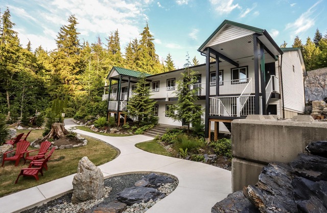 West Coast Trail Lodge
