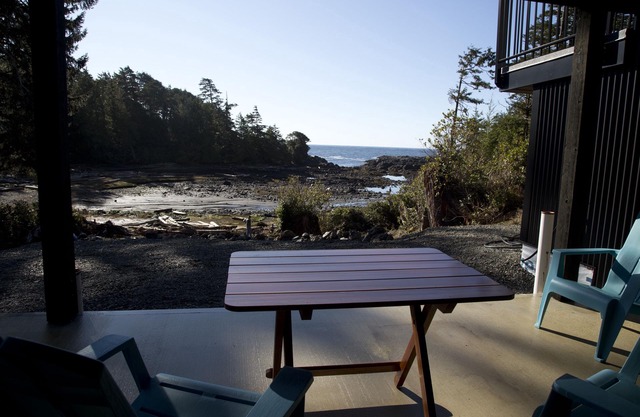 West Coast Oceanfront Private Suite with Stunning View