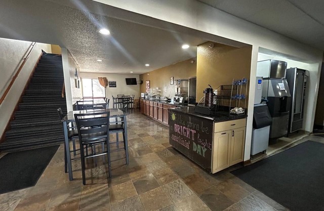 OYO West Point Inn
