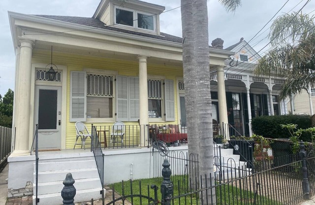 West Riverside Shotgun | Near Audubon Park