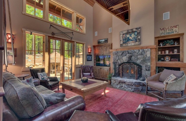 West Shore Bliss By Tahoe Getaways - 4BR, Private Hot Tub, Walk to Lake