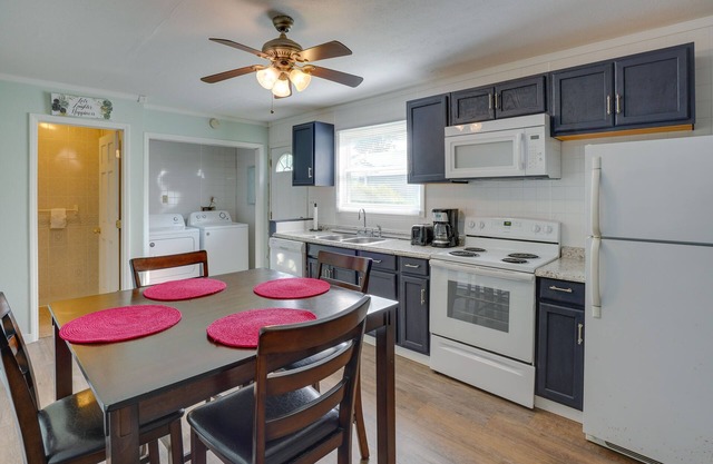 West Virginia Townhome ~ 6 Mi to Fayetteville!