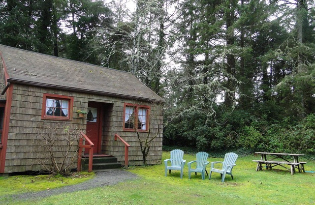 Western Cottage ....