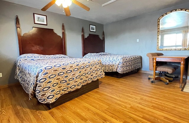Westerner Motel