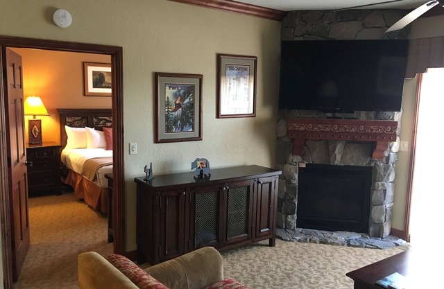 Westgate 1BR Skifahren im Core of Canyons Village. Tolle Aussicht, Pools & Whirlpools