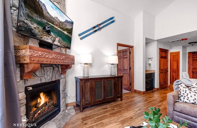 Westgate | Ski-In/Ski-Out Family-Friendly Updated Condo at Canyons Village | A Nestique Property