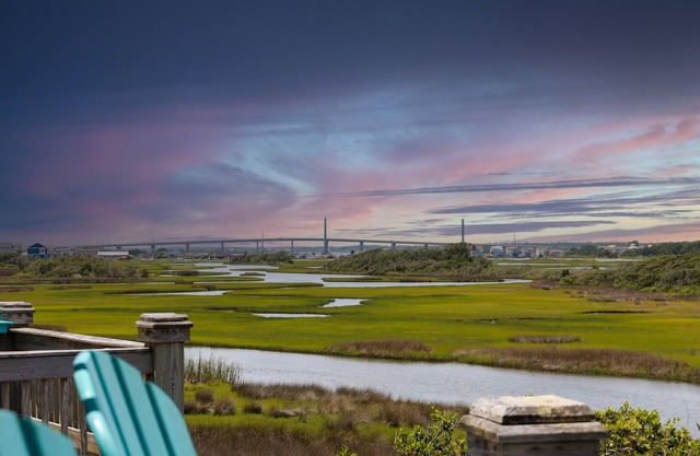 Westinn Away: Elegant Coastal Sound Retreat