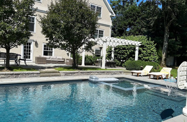 Westport summer retreat with 40 Foot Heated Pool/Spa & Beach Pass