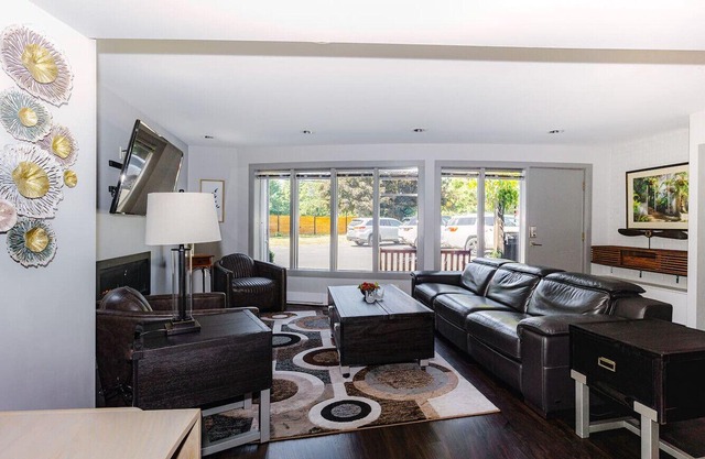Westshore Pet Friendly Suite