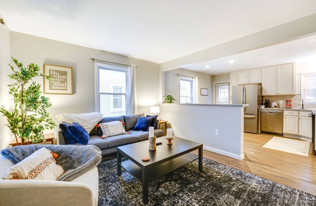 WFH-Friendly Home in Dearborn: Dogs Welcome!