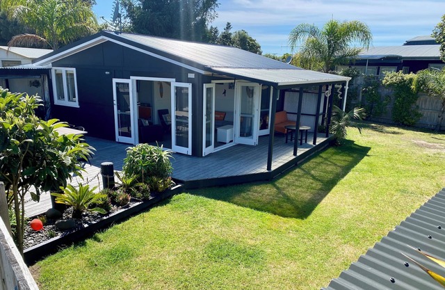 Whangamata: Quintessential ‘Kiwi Bach' near the beach and surf club
