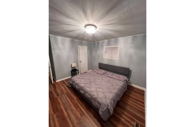 What a cute 2 bed room 1 bath home