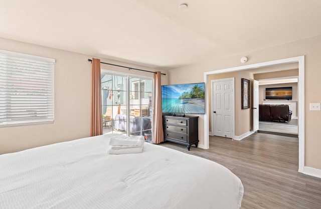 Whimsical Family Stay 10 Min Walk to PV Hospital
