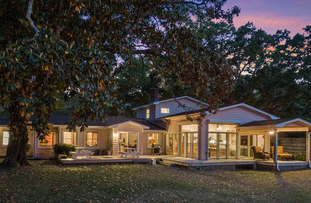 Whiskey Creek #137 - Soundfront w/ Dock, Game Room, Dog-friendly!