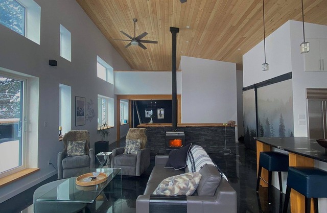 WhiskeyJack Estate