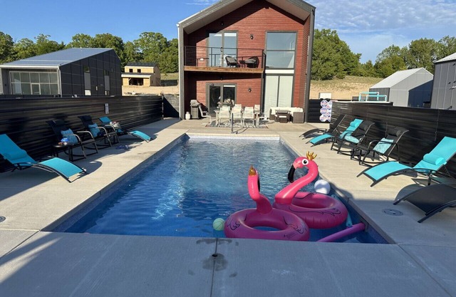 Whispering Dune Retreat - POOL & RUFF FRIENDLY!