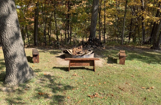Whispering Oaks Cabin 15033 Ray Rd , Rushville , IL 62681