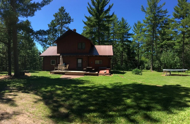 Ganzjährig, familienfreundliches Ferienhaus, Western Upper Peninsula für 12 Personen