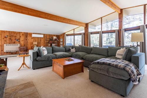 Whispering Pines Chalet Game Room Fire Pit