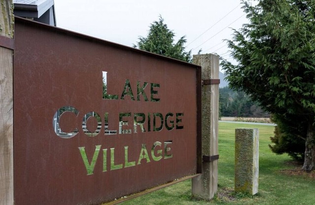 Whispering Pines Lake Coleridge