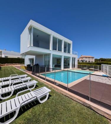 White Beach Villa