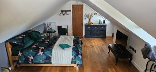 White Cottage Loft