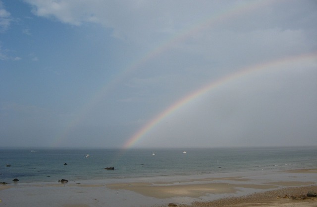 Noch zwei Wochen! White Horse Beach Cottage - 5 BR, 12 Personen, zu Fuß zum Strand!