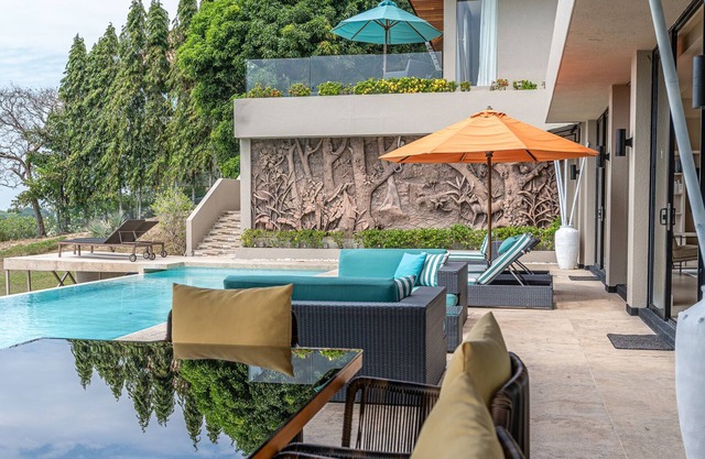 White Monkey Villa - Private Pool & Jacuzzi