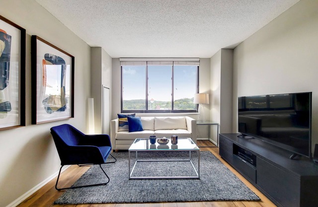 White Plains One Bedroom, Short Walk to Train