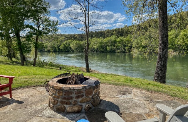 White River Beautiful Home! Fisherman's Paradise!