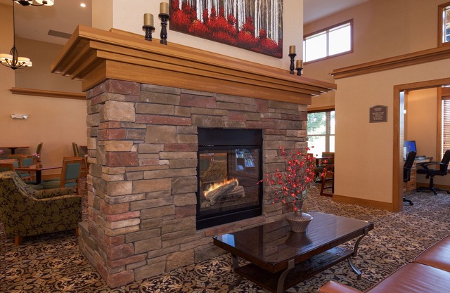 White River Inn and Suites