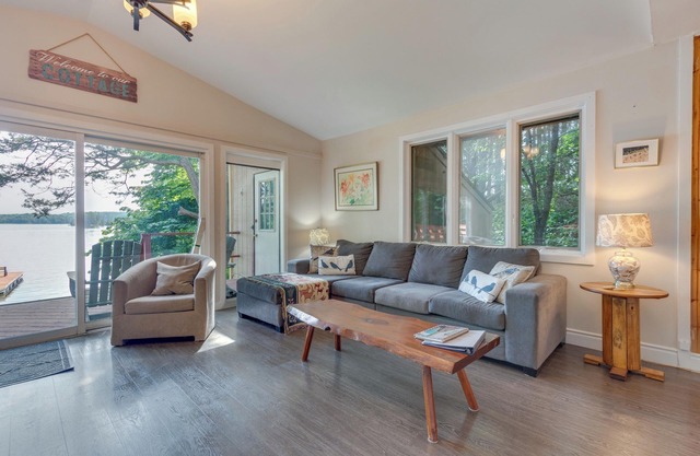 5BR Lyndhurst Cottage mit Zugang zum See!