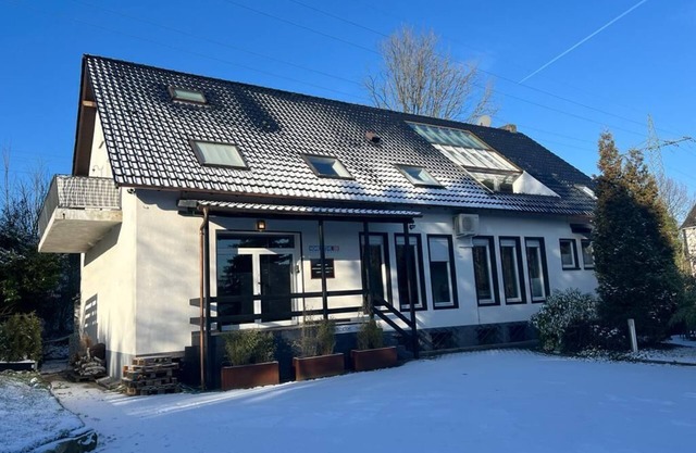 Whole house near the trade fair for up to 20 people