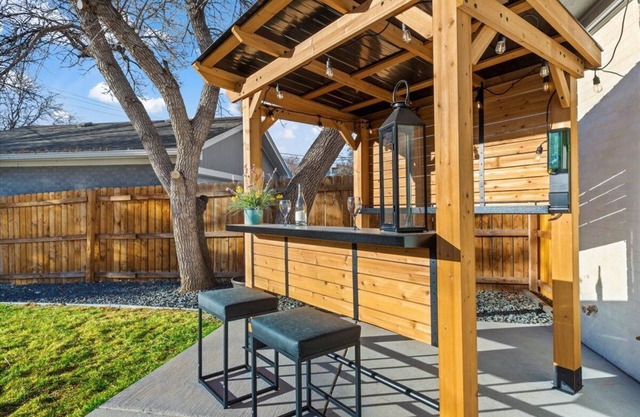 Whole House Relaxing Oasis by Fitzsimmons Campus.
