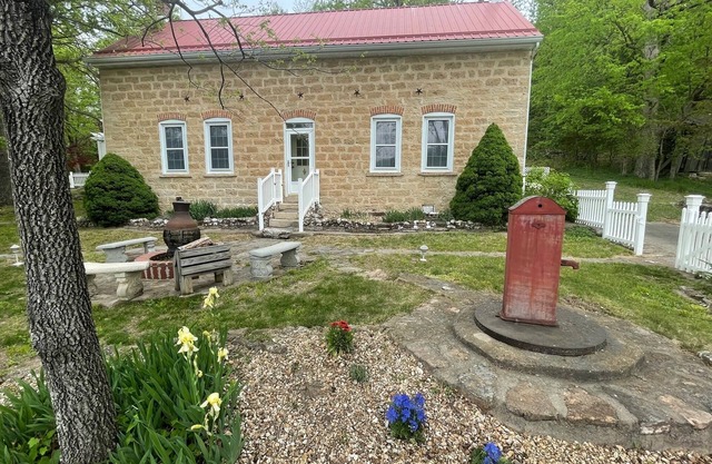 Whole House Rental - Private Cottage near Historic Hermann, Missouri