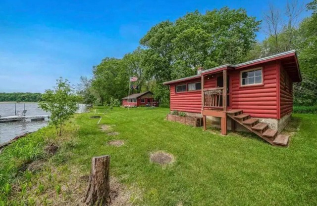 WHOLE ISLAND TO YOURSELF, boat included. Sleeps 8 people.