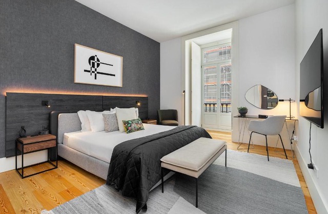 WHome Prime Location Contemporary Luxury Apartment w/AC & Elevator
