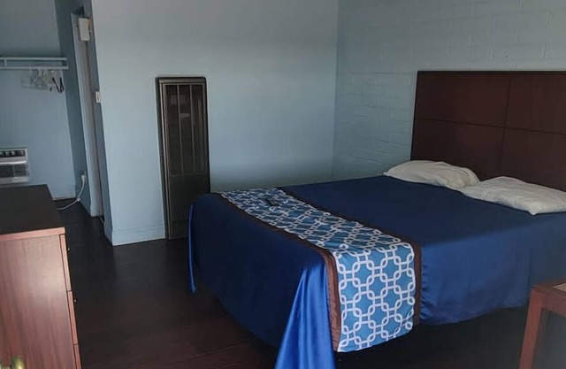 Wiebe Motel