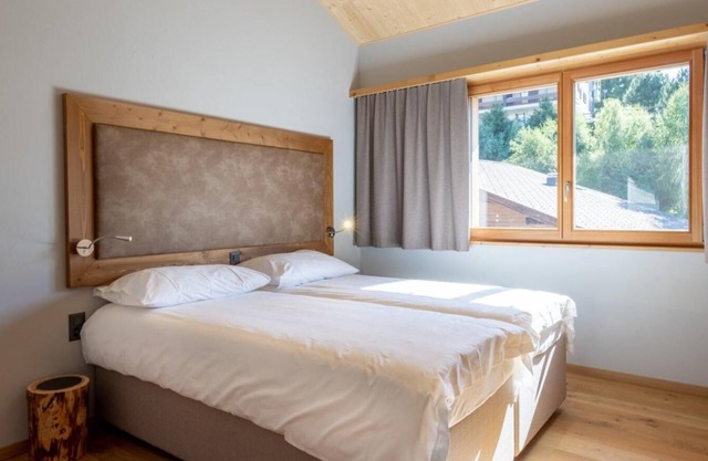 Wifi, 250m from shops, sauna, hammam, tv, ski locker, 72m², Vercorin