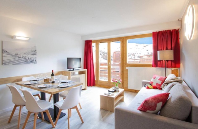 Wifi, 50m bis zum stadtzentrum, fitness, fernseher, schließfach für die skier, 80-92m², La Plagne