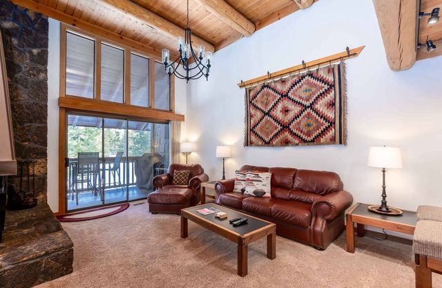 Classic Cabin Charm, Golfplatz Condo neben dem Dorf! - WILD09