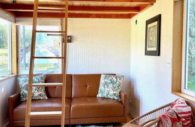 Wildcat Polly ~ Tiny but Wild Unique tiny home in Durango, Colorado