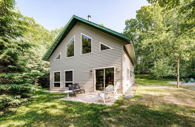 Wilderness Cabin - Nature Retreat in Peaceful Woods near Big Sandy Lake