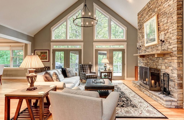 Wilderness Lodge - The perfect getaway home in Big Canoe!