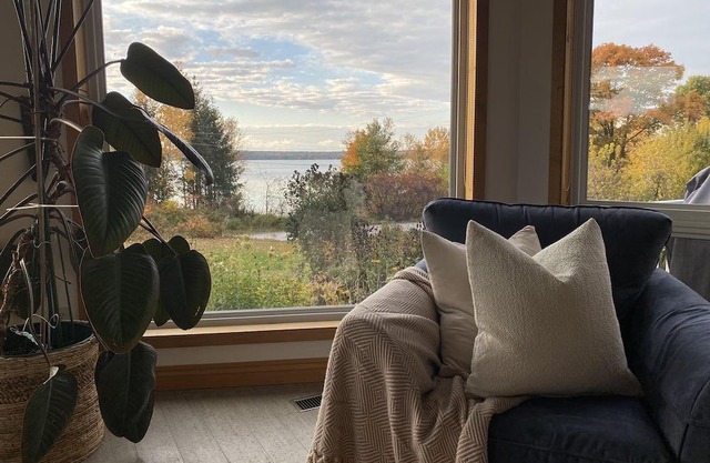 Wildflower Calabogie | Sunsets & Lake Views